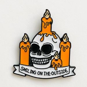 8/$40 Skull Smiling On The Outside Enamel Pin